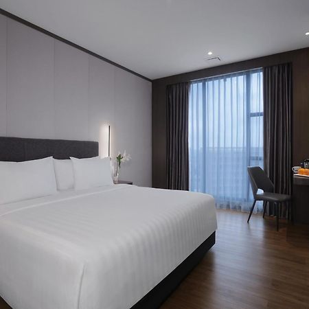 Harper Premier Nagoya Batam Hotell Exteriör bild