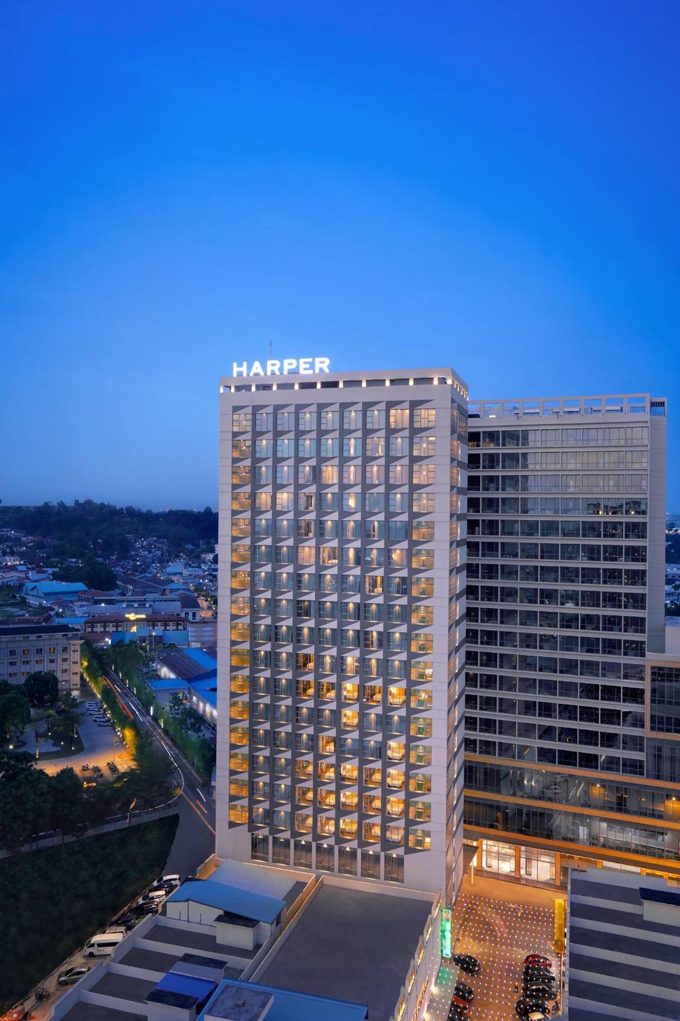 Harper Premier Nagoya Batam Hotell Exteriör bild