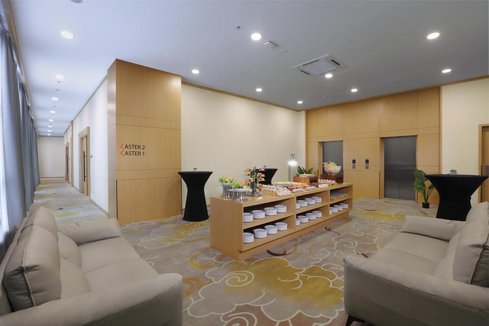 Harper Premier Nagoya Batam Hotell Exteriör bild